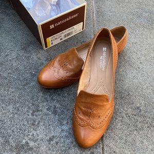 Naturalizer Lerato Leather Loafers in camel, 8